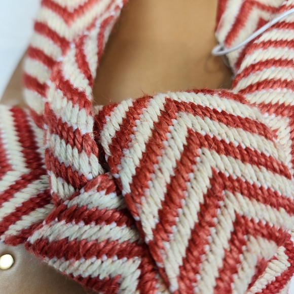 Universal Thread New Women's Red White Knotted Cotton Sandals Slipons Size 7 - Picture 3 of 7